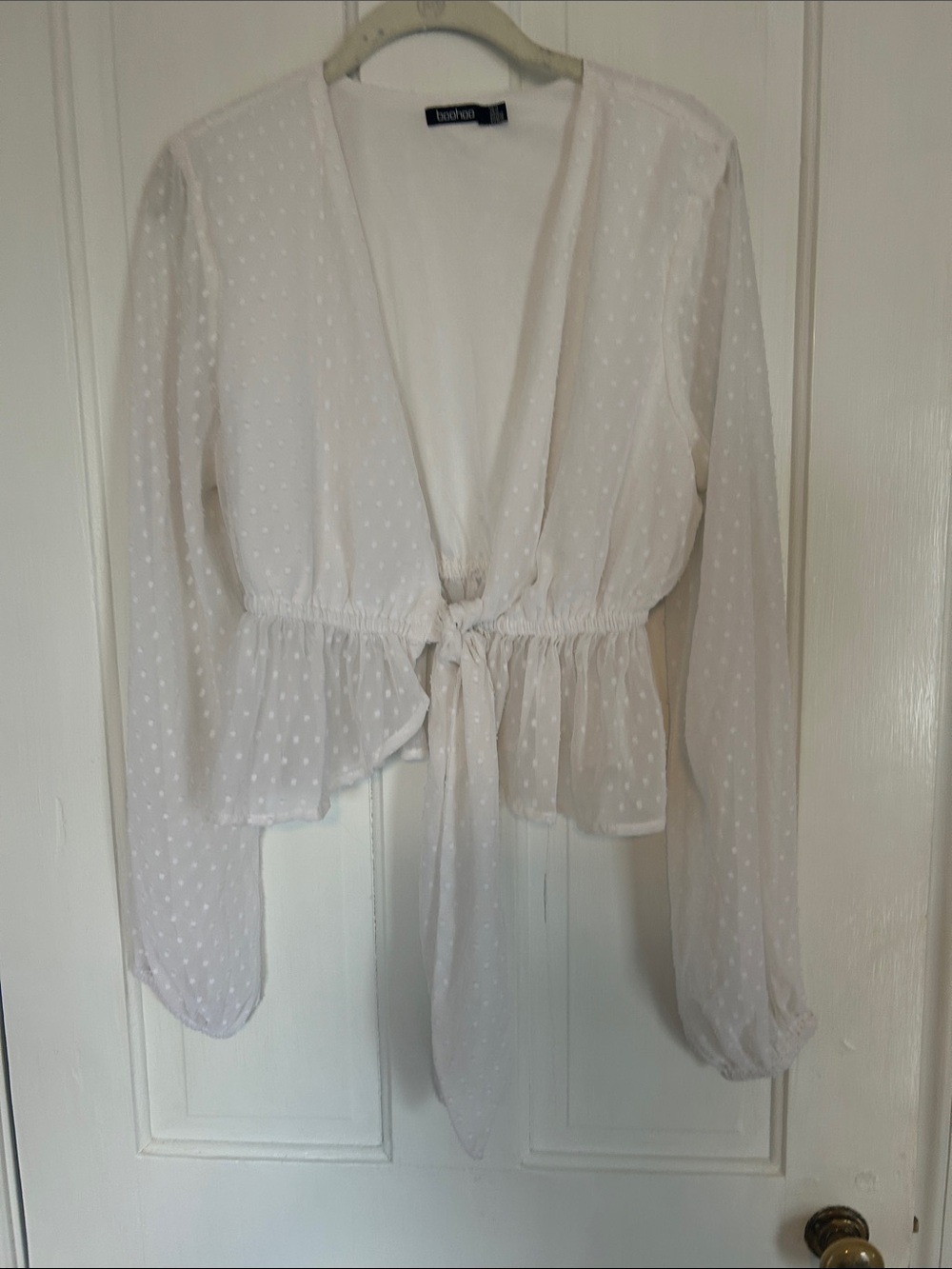 Boohoo White Swiss Dot Tie-Waist Peplum Top